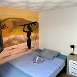 بيت شباب Kite & Surf Nomad House *