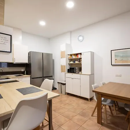 Kite & Surf Nomad House لاس بالماس دي غران كاناريا