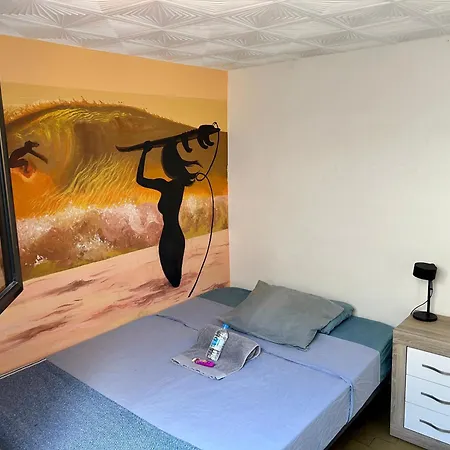 بيت شباب Kite & Surf Nomad House *