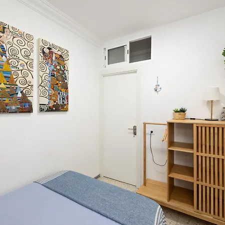 بيت شباب Kite & Surf Nomad House لاس بالماس دي غران كاناريا