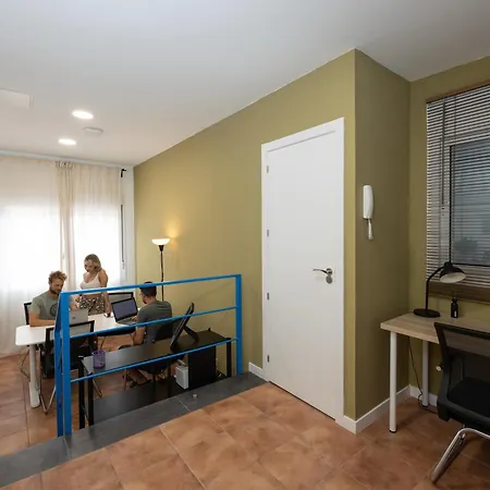 بيت شباب Kite & Surf Nomad House لاس بالماس دي غران كاناريا
