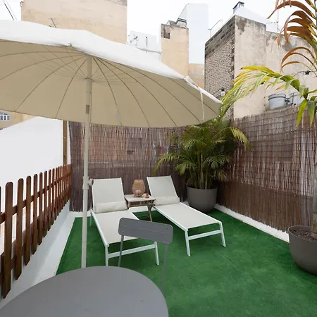 Kite & Surf Nomad House 라스팔마스