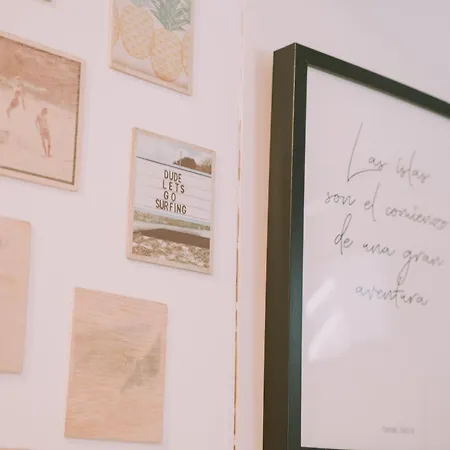 Kite & Surf Nomad House 라스팔마스
