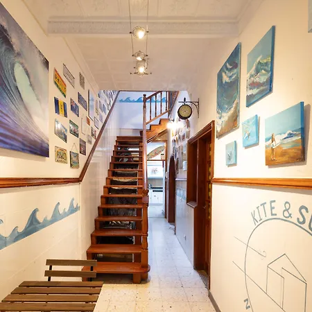 Kite & Surf Nomad House ホステル ラスパルマス・デ・グランカナリア