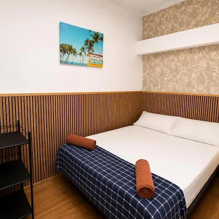 Kite & Surf Nomad House Vandrerhjem *