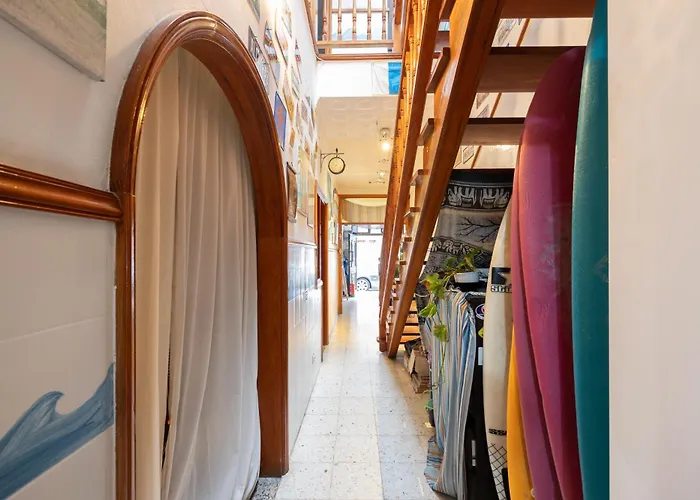 Kite & Surf Nomad House Hostel *